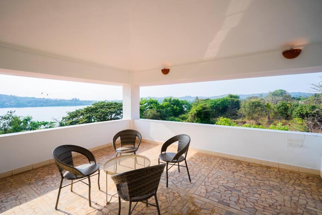 Lake View Villa Gandaulim Exteriör bild