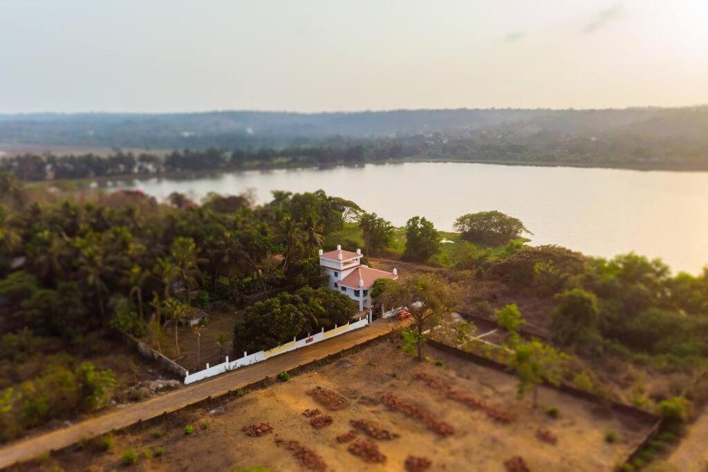 Lake View Villa Gandaulim Exteriör bild